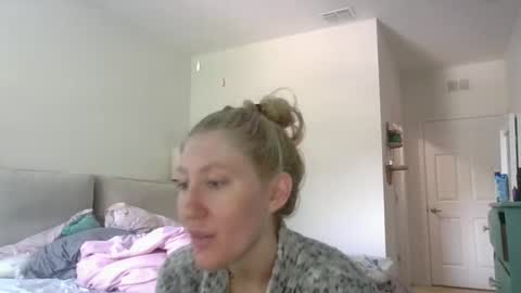 sophiakodakready online show from February 3, 5:39 pm