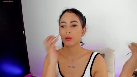  Sophie  online show from January 8, 6:52 pm