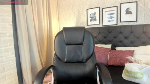 sophie__blare online show from April 20, 7:28 pm