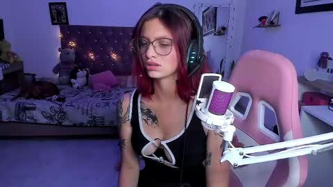 sophie doll online show from April 28, 4:38 am