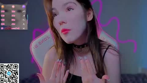 sophie_nomenal_ online show from April 26, 4:43 am