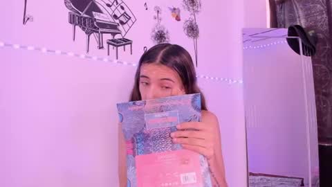 Sophie online show from July 13, 6:08 pm