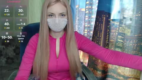 Sophie online show from April 26, 8:23 am