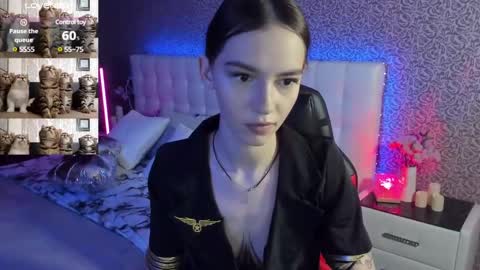 Snapshot of sophiecherrie chatting on March 10, 11:45 am Sophie online show from March 10, 11:45 am