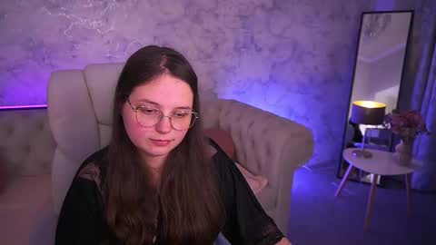 sophieedreams online show from December 17, 11:31 pm