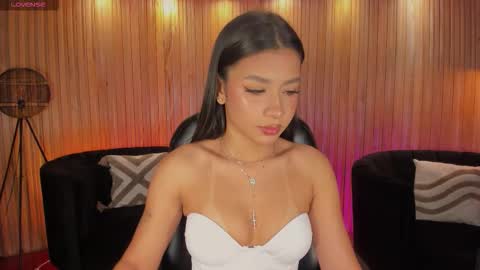 Sophie Houston online show from January 18, 10:50 pm