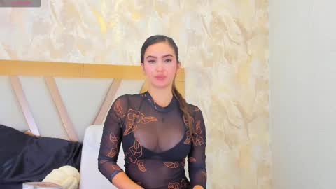 Sophie online show from February 13, 1:37 pm