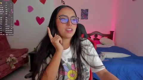 Sophie LAmour online show from October 5, 12:04 am