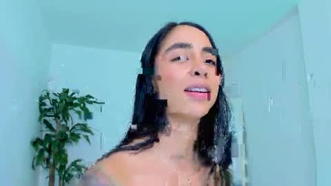 sophierooy online show from April 22, 10:51 pm