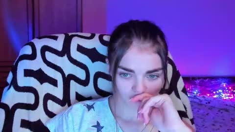 Sophie and my bestie Mandy    online show from January 8, 2:54 pm