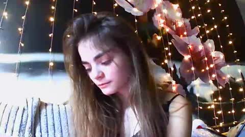 Sophie and my bestie Mandy    online show from January 5, 11:15 am