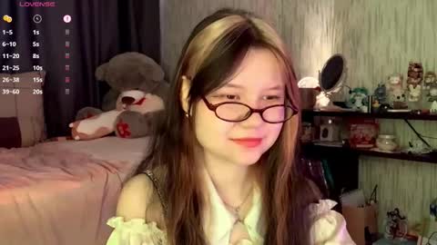 lily online show from January 10, 6:51 am