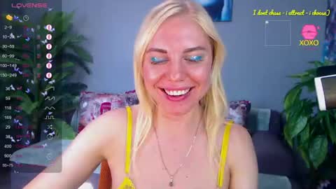 Lisa online show from June 18, 2:46 am