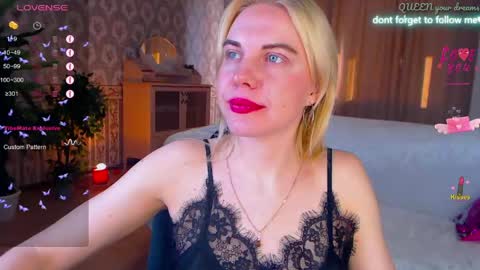 Lisa online show from April 24, 2:03 am