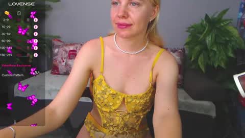 Lisa online show from August 3, 9:04 am