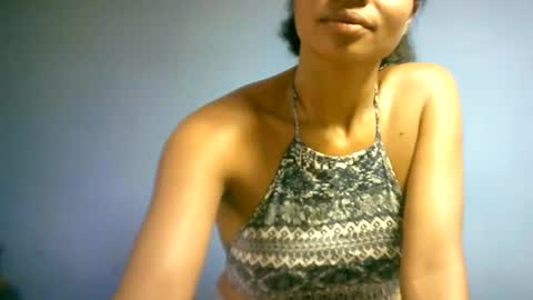 sourayaa online show from April 25, 12:52 pm