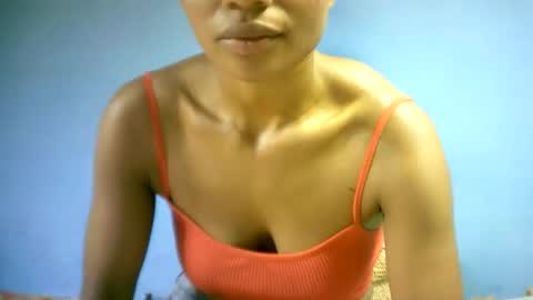 sourayaa online show from April 26, 3:21 pm