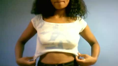 sourayaa online show from April 18, 6:38 am