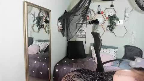 Marce  online show from March 11, 9:39 pm