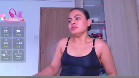 Naty online show from October 4, 7:07 pm