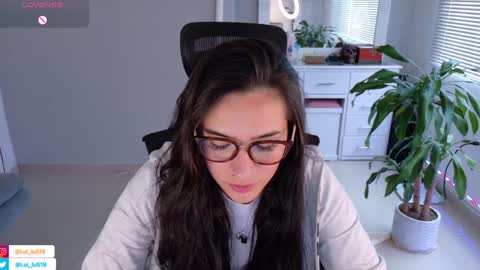 Snapshot of soyabby_ chatting on January 26, 9:40 pm Luisa online show from January 26, 9:40 pm