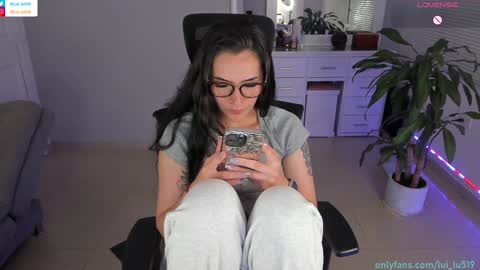 Snapshot of soyabby_ chatting on December 30, 2:42 am Luisa online show from December 30, 2:42 am