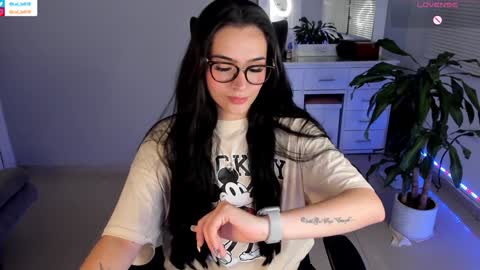 Snapshot of soyabby_ chatting on January 16, 11:59 pm Luisa online show from January 16, 11:59 pm