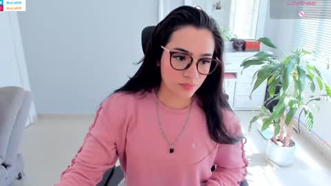 Snapshot of soyabby_ chatting on January 12, 3:24 pm Luisa online show from January 12, 3:24 pm