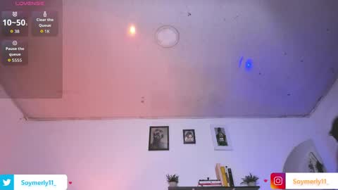 Independent Model Merly online show from April 27, 1:35 am