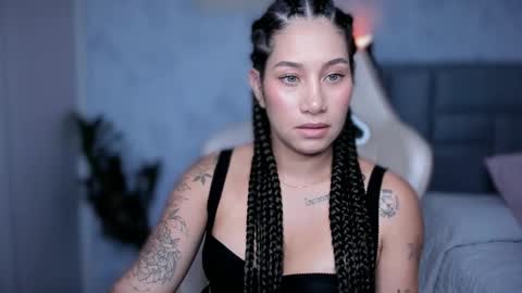 brisa  s online show from November 26, 5:58 pm