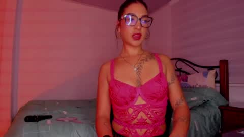 VANESSA  online show from April 28, 8:40 am