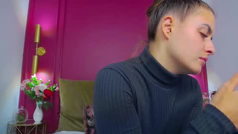 Snapshot of spacelady_ chatting on October 16, 3:14 pm Julia online show from October 16, 3:14 pm