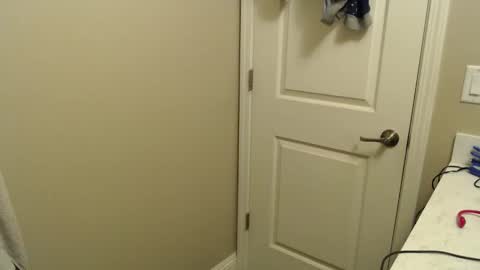 Tip 1 token  Follow me on instagram  Sparkle pinuppp online show from April 25, 8:06 am