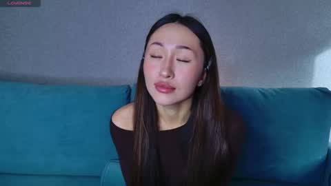 Snapshot of special_person chatting on October 17, 6:49 am Nicole online show from October 17, 6:49 am