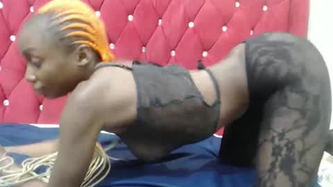Snapshot of spice_queen chatting on January 22, 2:26 am dela online show from January 22, 2:26 am