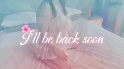 Bella online show from April 25, 1:41 pm