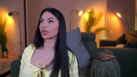 Spicy Maple online show from April 22, 6:27 pm