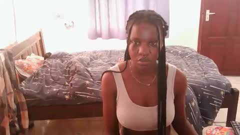 Snapshot of spicysashaa chatting on October 7, 5:34 am spicysashaa online show from October 7, 5:34 am