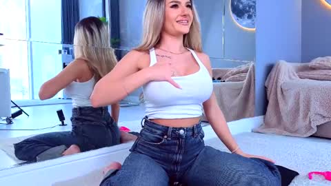 Anna online show from April 23, 11:28 am