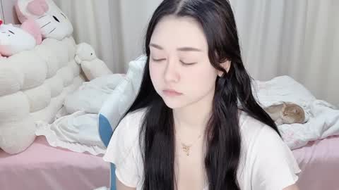 Aurora online show from April 5, 9:25 pm