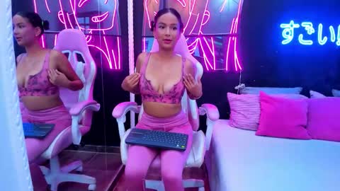 Snapshot of staarlightt chatting on September 24, 9:03 pm staarlightt online show from September 24, 9:03 pm