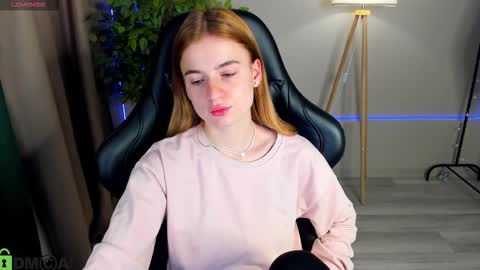 stacey online show from March 9, 11:19 pm