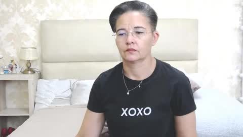 Snapshot of staceydarling chatting on September 12, 9:07 am staceydarling online show from September 12, 9:07 am