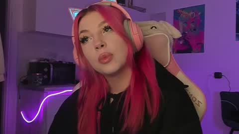 Stacy online show from March 11, 7:05 pm