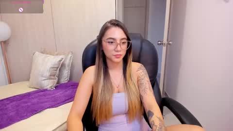 Snapshot of stacyconner chatting on October 22, 10:15 pm Stacy Conner online show from October 22, 10:15 pm