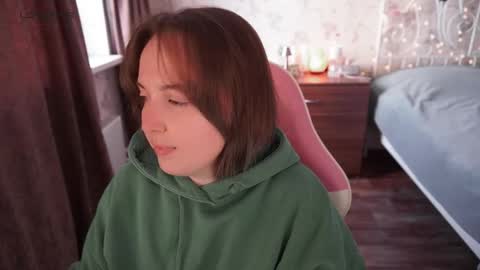 Alice online show from October 12, 9:01 am