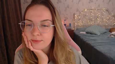 Alice online show from December 27, 11:50 am