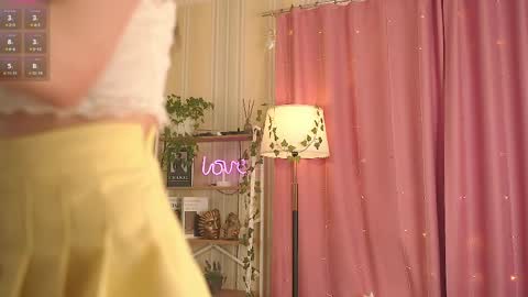 Chloe online show from April 24, 11:46 am
