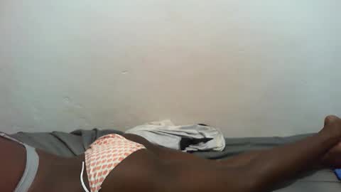 Snapshot of starry_sweetie chatting on October 2, 6:07 am sweetgirl online show from October 2, 6:07 am