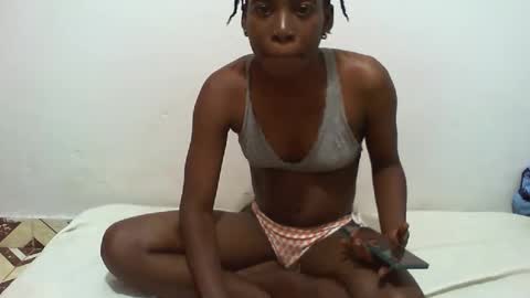 Snapshot of starry_sweetie chatting on September 22, 12:42 am sweetgirl online show from September 22, 12:42 am